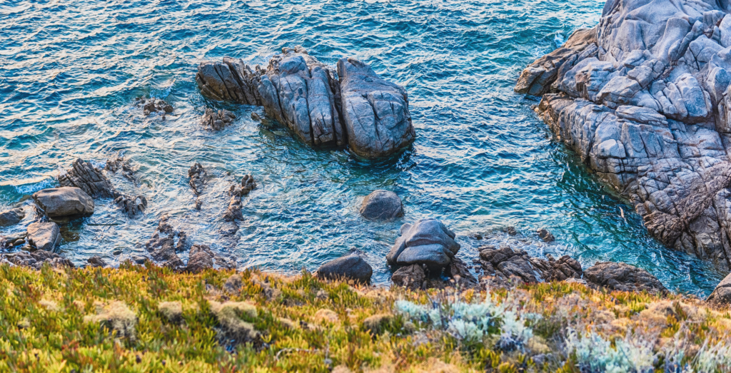greenery and rocks by the sea at Santa Teresa Gallura